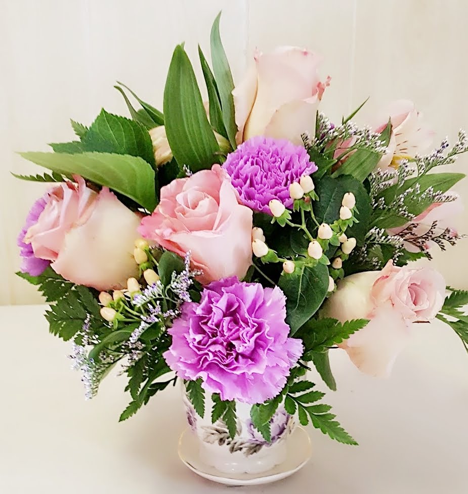 Graceful Elegance Bqt Box - Hot Pink - Light Pink – Eblooms Farm Direct Inc.