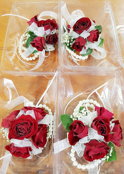 2019   Elegant Red Rose Wrist Corsage