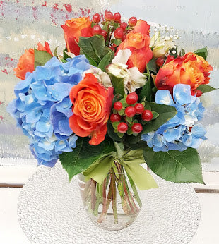 Best Love Orange  Vase  Arrangement