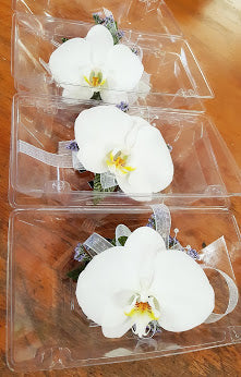 2019 Elegant White Orchid Wrist Corsage